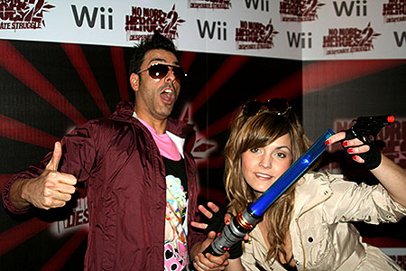 Travis y sus chicas en Madrid por No More Heroes 2