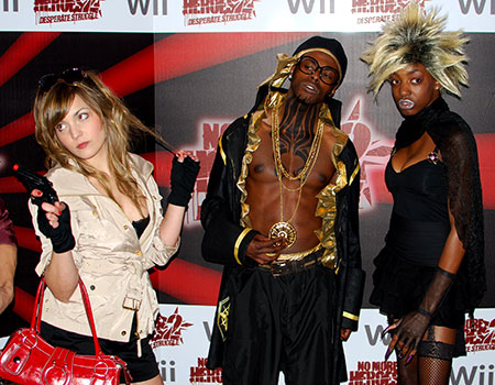 Travis y sus chicas en Madrid por No More Heroes 2