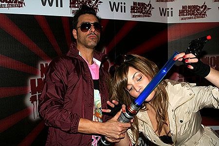 Travis y sus chicas en Madrid por No More Heroes 2